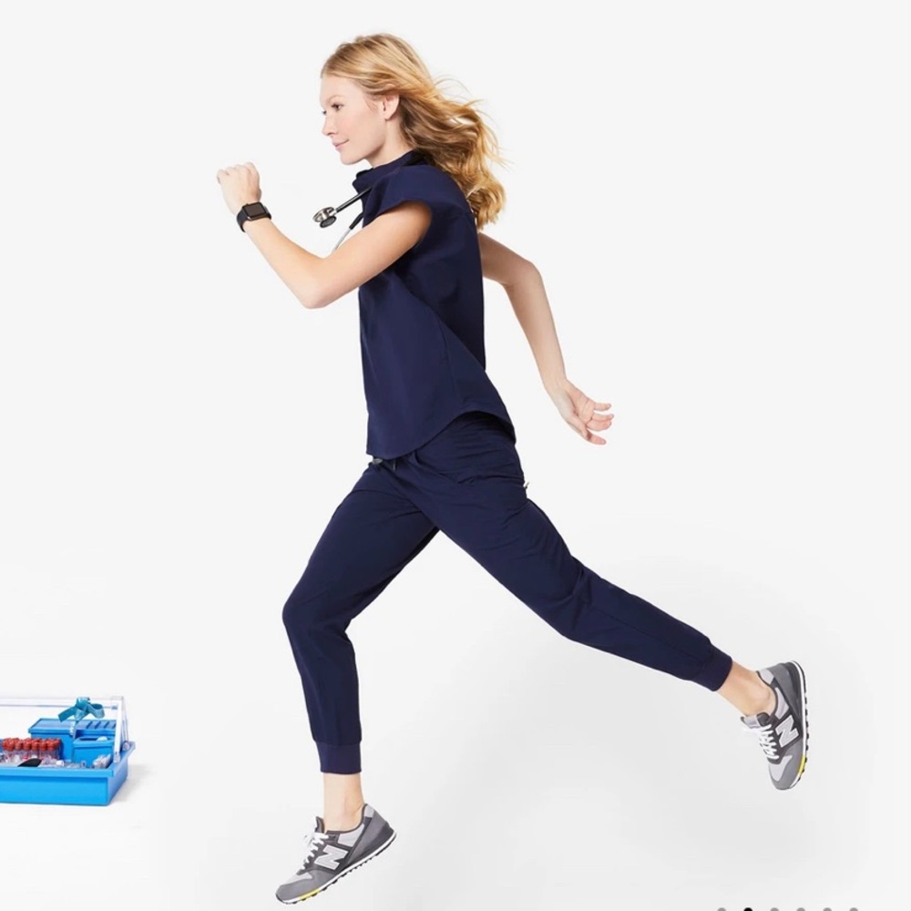 Figs Casma Zamora Jogger Scrub Set Navy